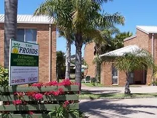 Fronds Holiday Apartments Merimbula