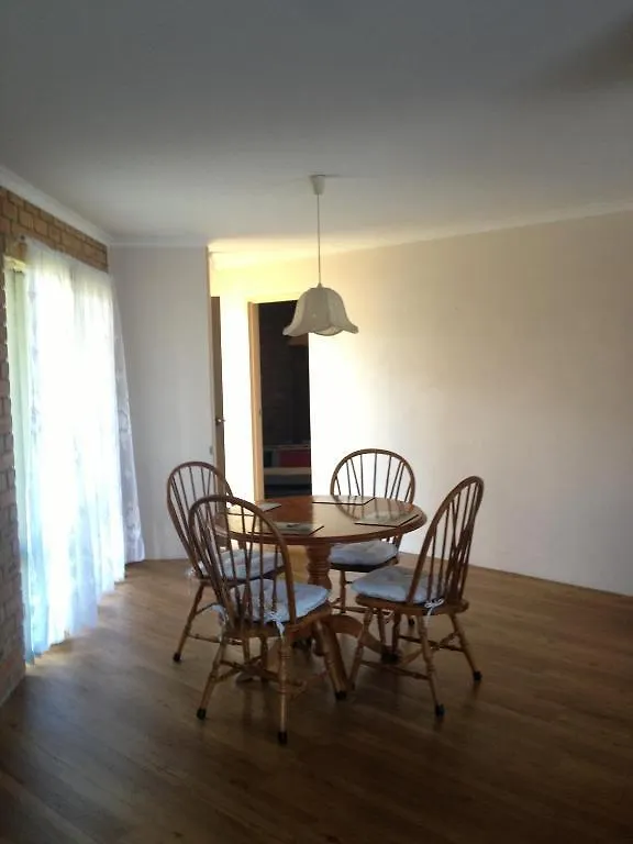 Fronds Holiday Apartments Merimbula