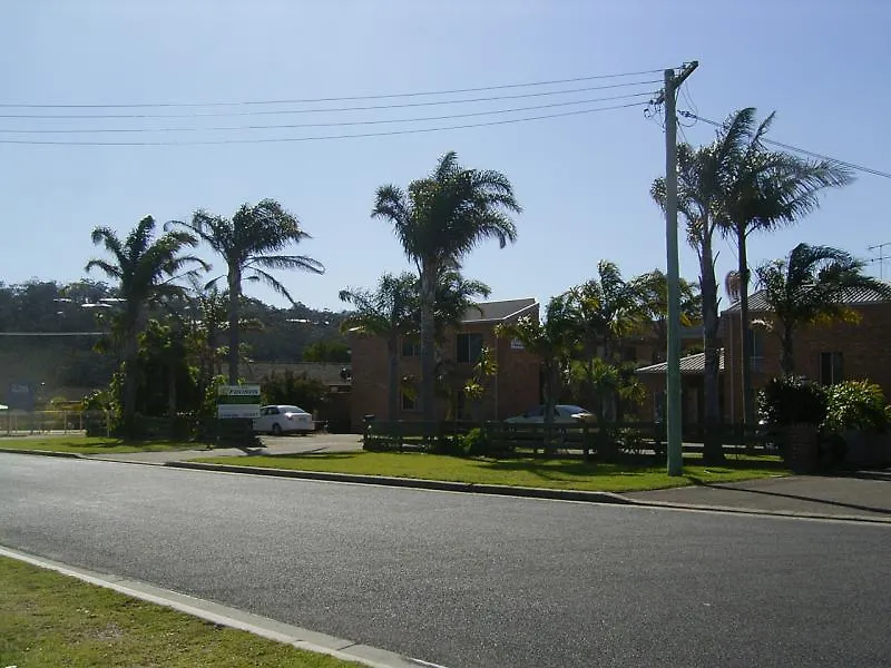 Fronds Holiday Apartments Merimbula